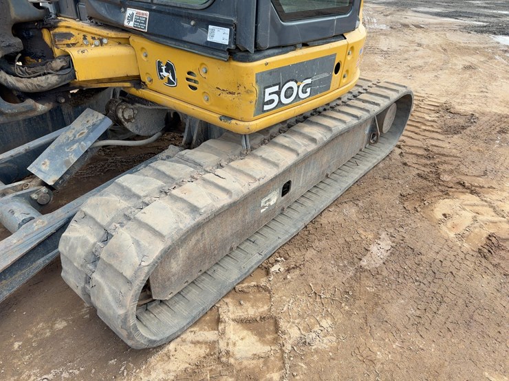 2018-deere-50g-image-24