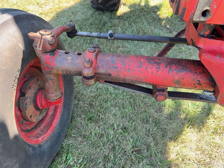 farmall-856-diesel-image-17