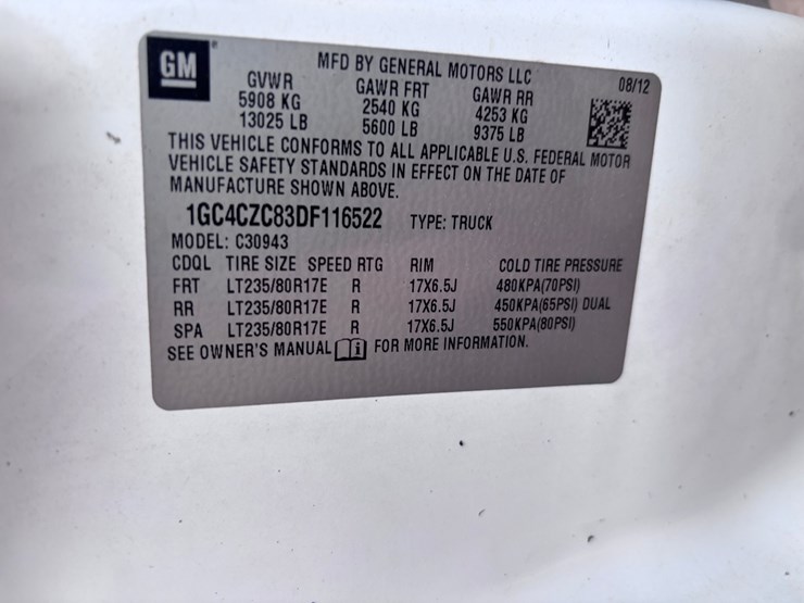 2013-chevrolet-3500-image-11