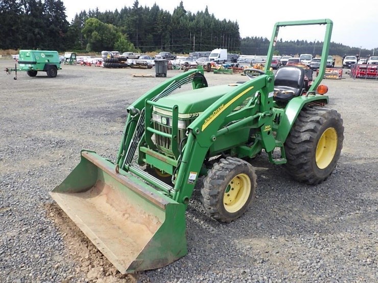 john-deere-790-image-1