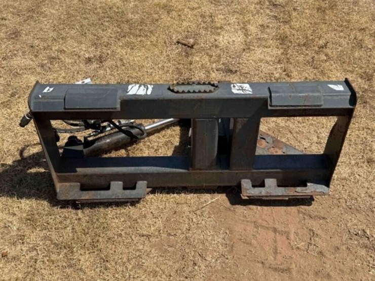 skid-steer-tree/post-puller-image-3