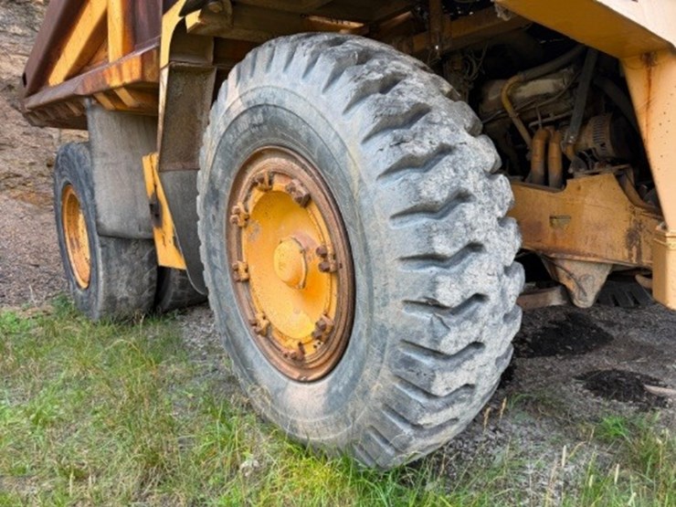 komatsu-330m-image-16