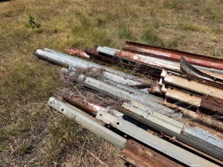 assorted-galvanized-guard-rails-image-6