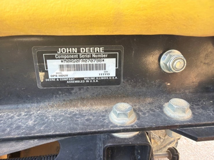 john-deere-gator-image-6