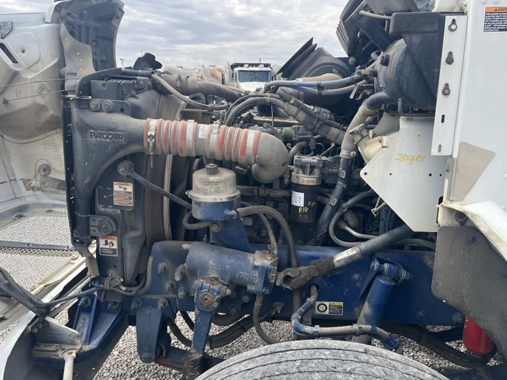 2014-kenworth-t370-image-14