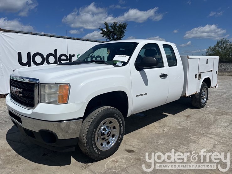 2011-gmc-sierra-2500hd-image-1