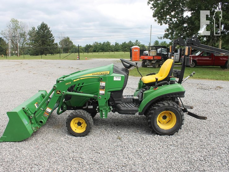 john-deere-1023e-image-2