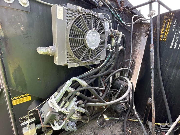 2006-international-durastar-4300-image-35