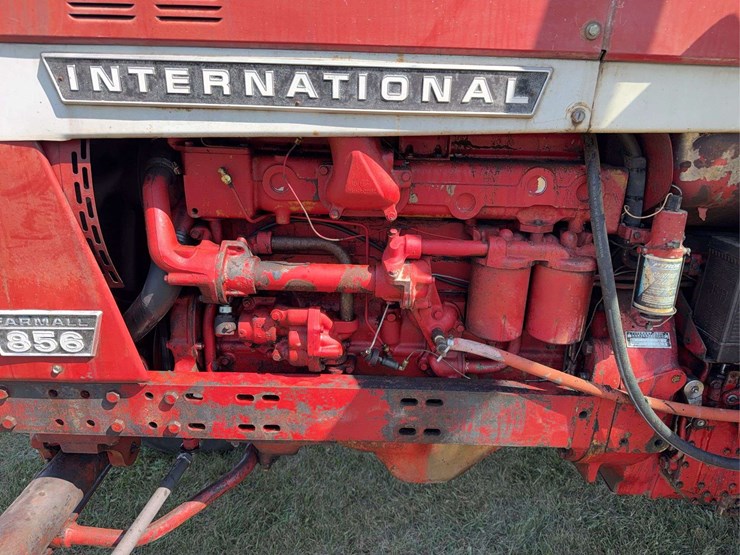 farmall-856-diesel-image-53
