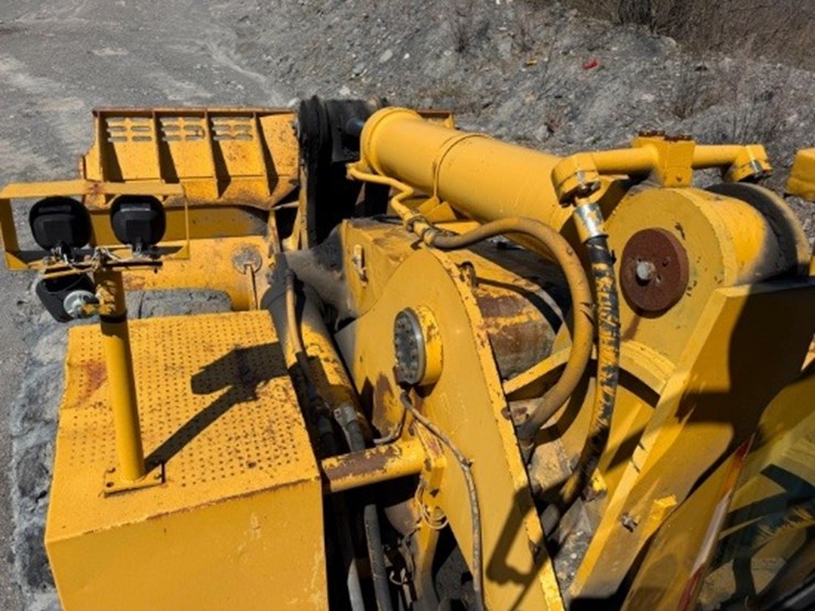 caterpillar-992g-image-27