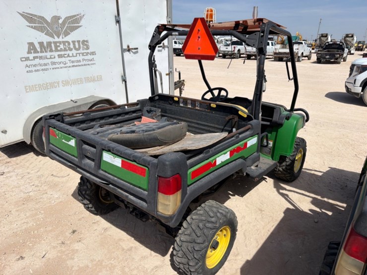 john-deere-gator-image-3
