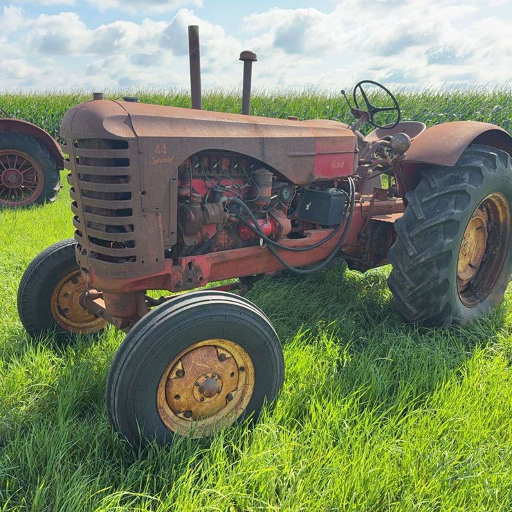 MASSEY-FERGUSON 44