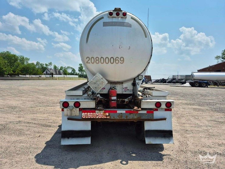 2014-mueller-8,400-gallon-t/a-chemical-tanker-trailer-image-19