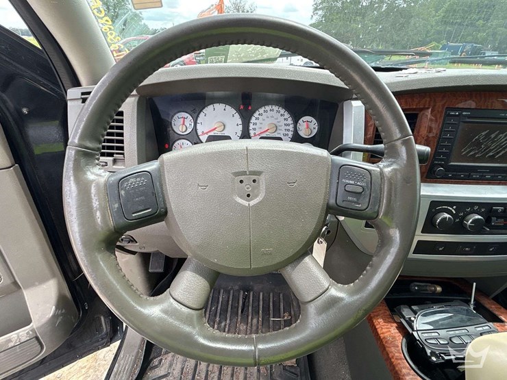 2006-dodge-ram-1500-image-13