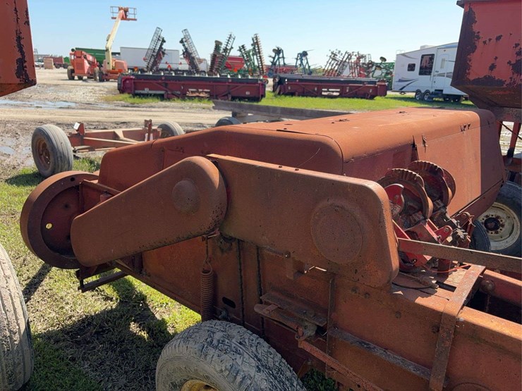 new-holland-68-image-11