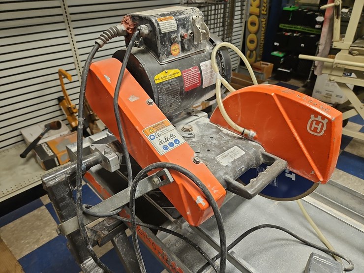 husqvarna-ts250x3-tile-saw-image-3