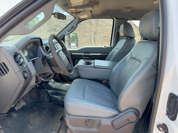 2016-ford-f350-xl-image-23