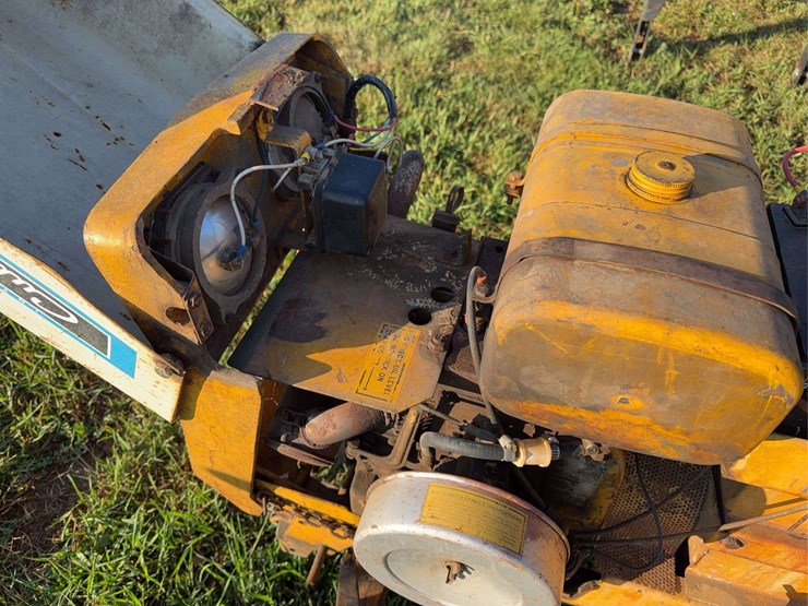 cub-cadet-147-image-35