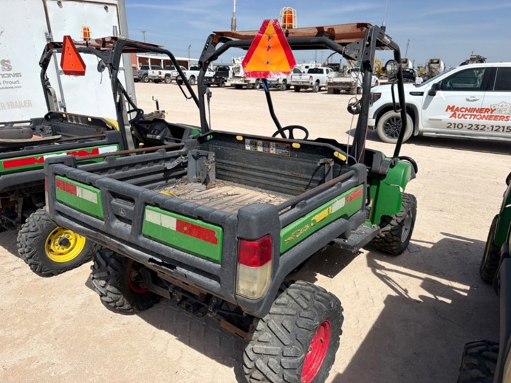 john-deere-gator-image-3