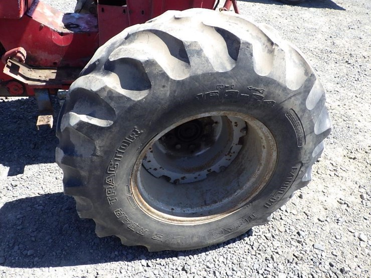 international-i-656-tractor-image-17