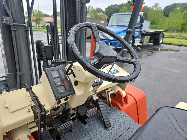 nissan-100-forklift-image-18