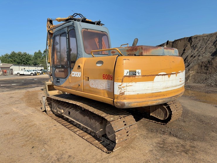 2009-case-cx130-image-3