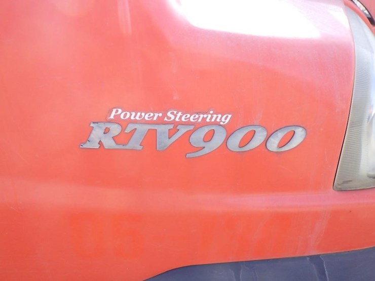 kubota-rtv900-image-17