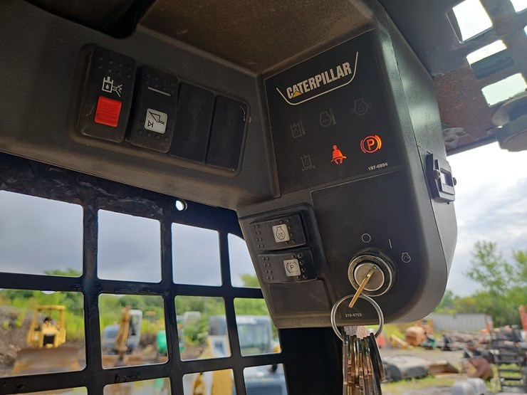 2006-caterpillar-262b-image-19