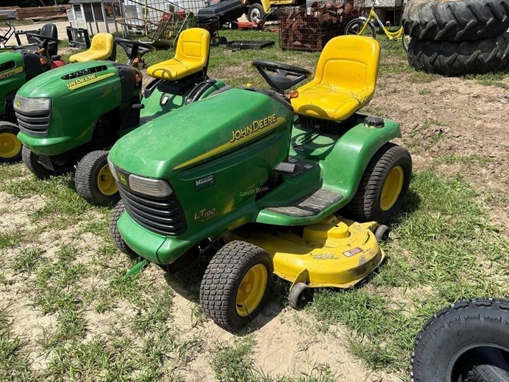 john-deere-lt190-image-2