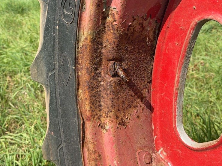 farmall-200-image-36