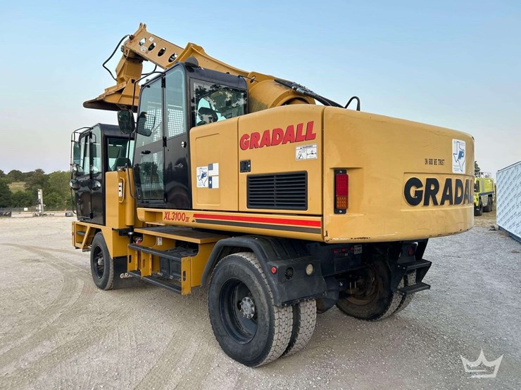 2014-gradall-xl3100-iv-image-3