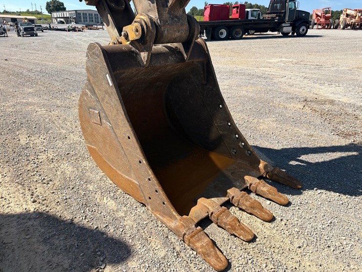 caterpillar-326fl-image-6