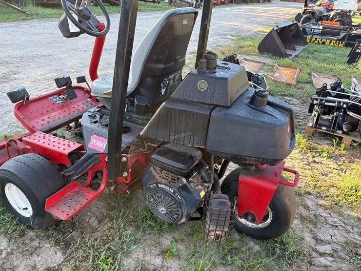 toro-greensmaster-3150-image-7