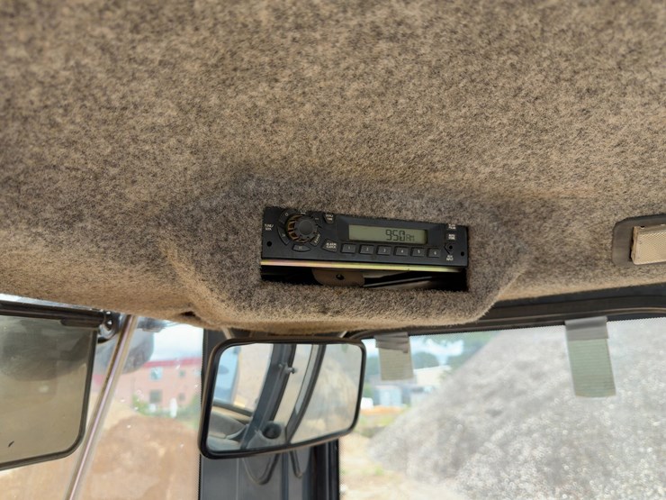 2009-deere-544k-image-23
