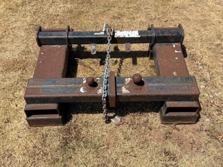 pallet-fork-hitch-shuttle-image-2