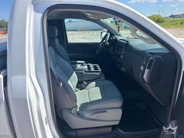 2016-chevrolet-silverado-1500-image-18