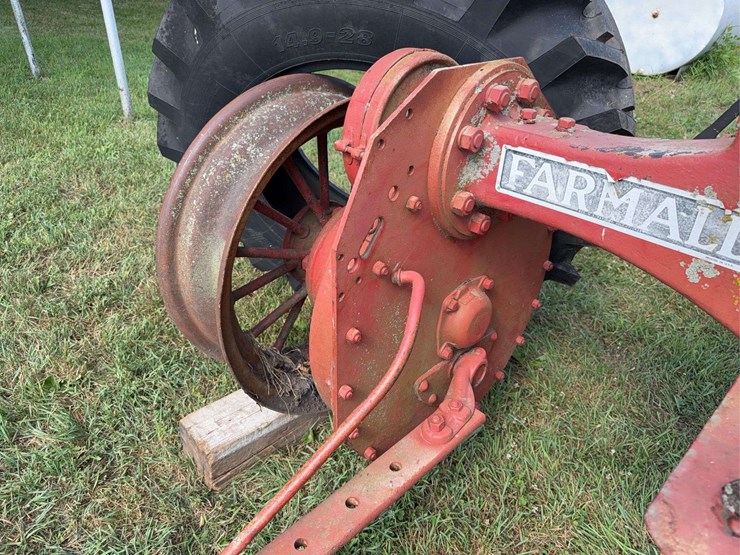 farmall-f-30-image-36