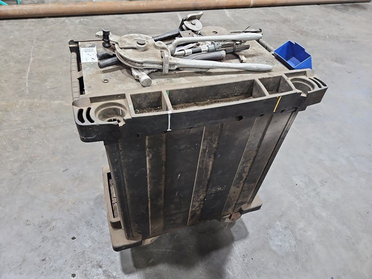 craftsman-rolling-tool-chest-with-contents-image-2