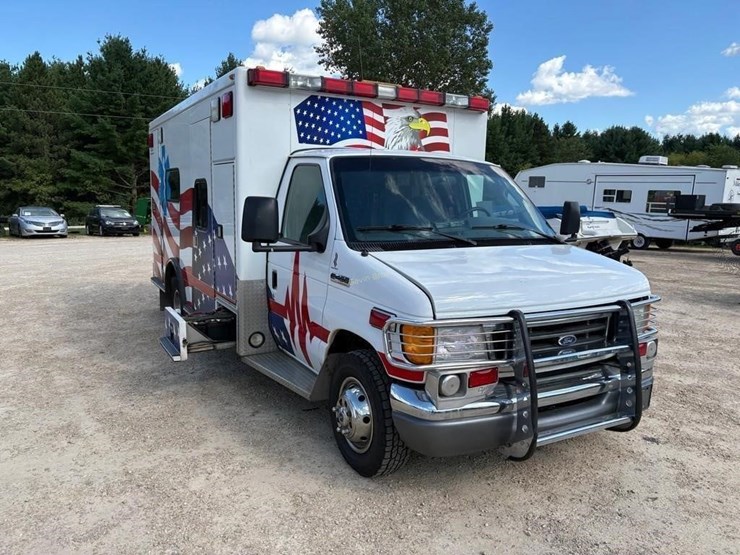 2006-ford-e450-image-3