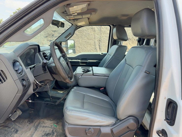 2016-ford-f350-xl-image-27