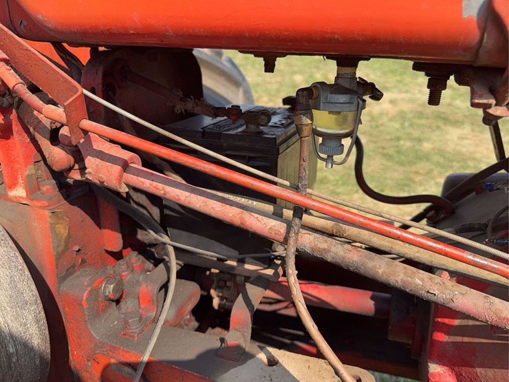 massey-ferguson-44-image-25