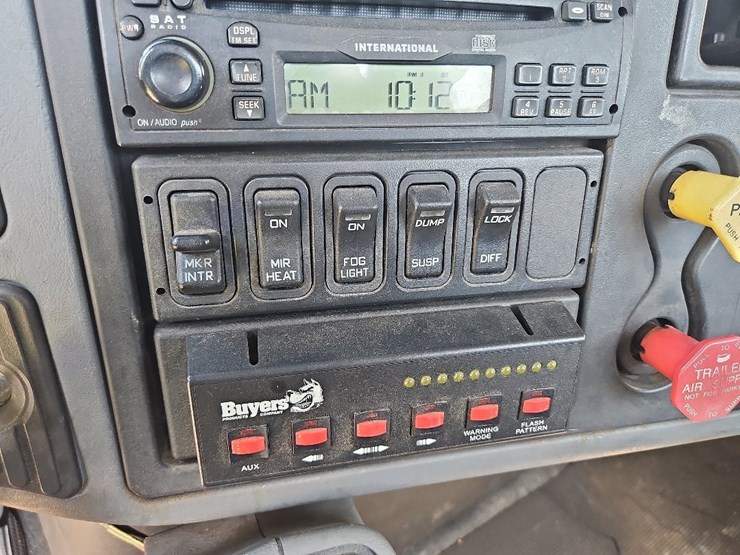 2007-international-8500-s/a-tractor-image-32