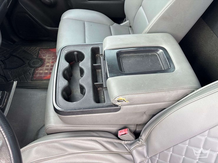 2017-chevrolet-silverado-1500-image-15