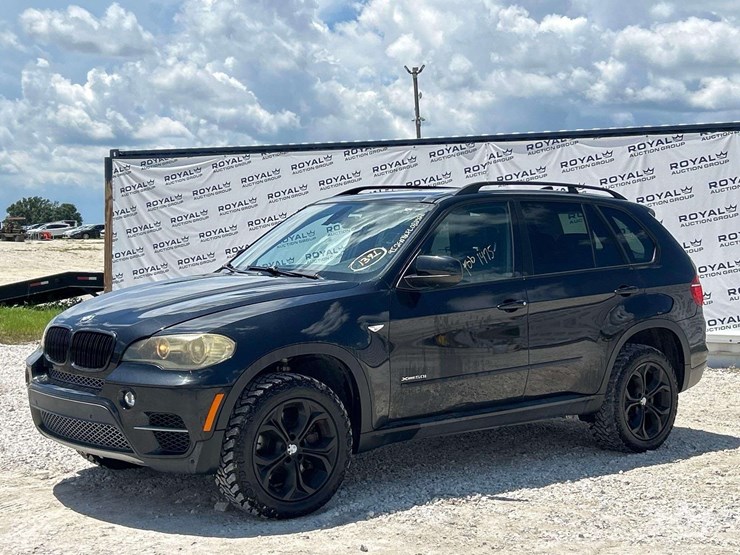 2011-bmw-x5-image-1