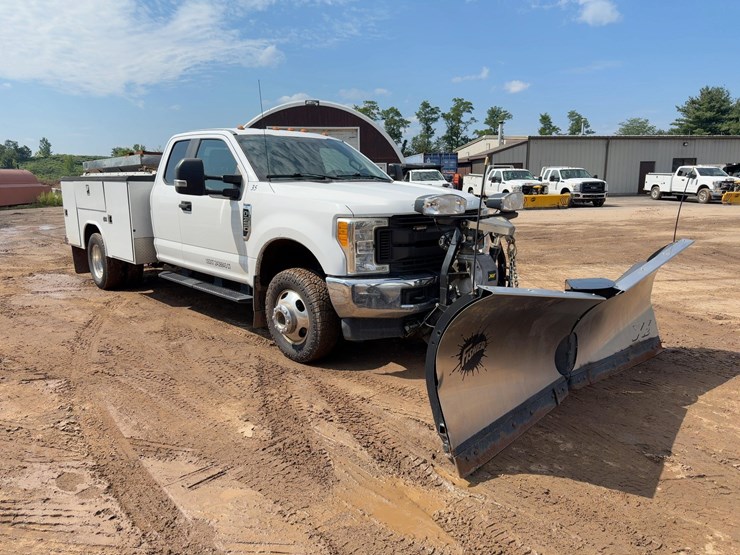 2017-ford-f350-xl-image-7