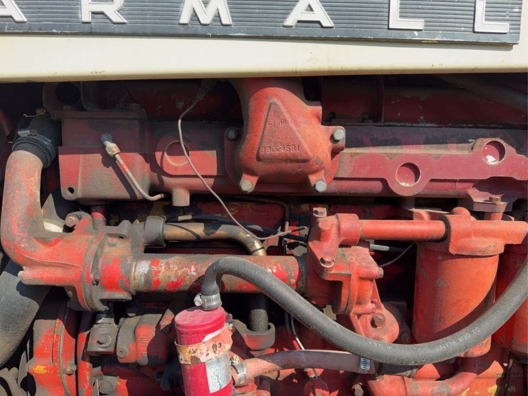 farmall-806-diesel-image-53
