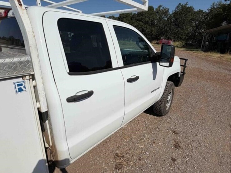 2017-chevrolet-silverado-2500-image-22