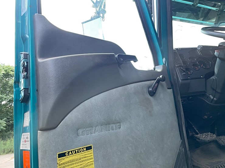 2012-mack-dump-truck-vn:1m2ax04c7cm012336-image-11