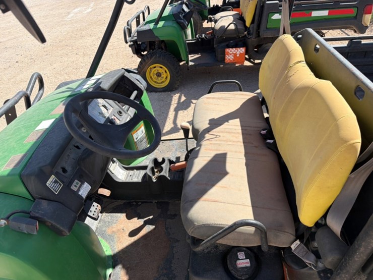 john-deere-gator-image-6