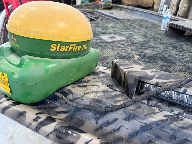 #53633-•-john-deere-starfire-itc-guidance-receiver-pcgt01c513492-inv#53633-image-2